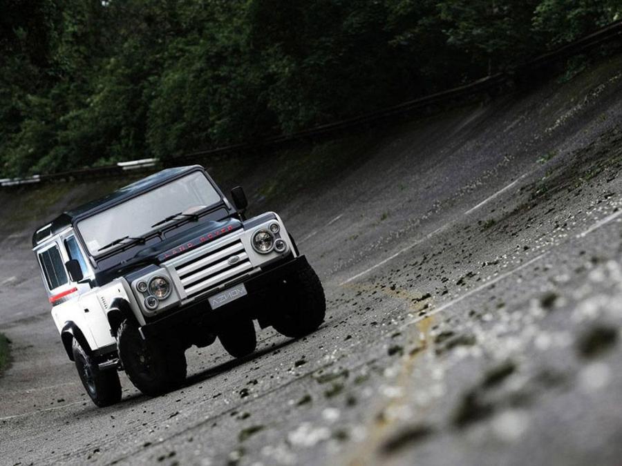  Land Rover Defender 90 by Aznom 2010 года  (фото 23 из 43)